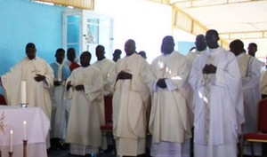 Sacerdotes reflectiram sobre os desafios do Padre no Mundo actual junto as comunidades 