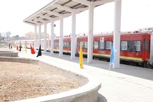 Luanda poderá contar com três linhas ferroviárias para transporte público