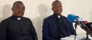 Principais momentos das festividades do centenário de Dom Alexandre apresentados em conferência