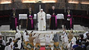 Papa a consagrados: encontrar na doação a fonte da nossa identidade