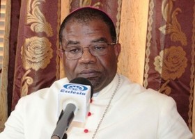 “ Temos que estar atentos e confiar nas autoridades sanitárias”  apela Bispo do Dundo
