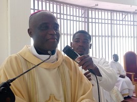 Na paixão e morte de Cristo, bispo auxiliar de Luanda destaca, vitória do amor sobre o ódio e a injustiça.