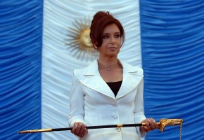 Presidente argentina nomeia novos titulares para a Defesa e Segurança