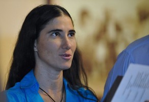 Governo de Cuba dá passaporte à blogger dissidente Yoani Sánchez