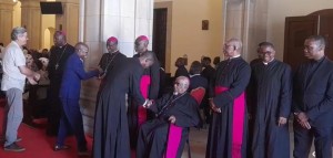 Arcebispo de Luanda recebe cumprimentos de Natal