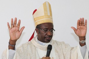 O Natal deve transformar-nos afirma Dom Imbamba