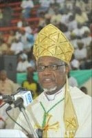 Bispo auxiliar de Luanda, Dom Anastácio Kahango, visita paróquia de são João Calabria. 