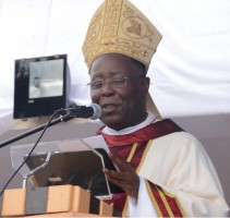 Dom Filomeno agradece empenho que Dom Zeca prestou a Arquidiocese de Luanda 