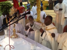 Dom Filomeno exorta cristãos a estarem enraizados em Cristo