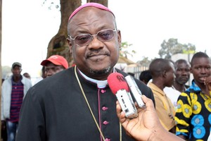 Bispo de Mbanza Congo diz que “os governantes angolanos não devem ter medo da rádio ecclésia”
