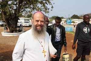 Bispo de Viana diz que sectores da saúde e educação em Angola carecem de atenção especial