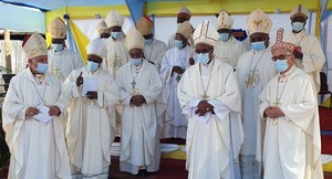 Jubileu dos 25 anos de Episcopado de Dom Nambi,  Kuito ganha 9 diáconos