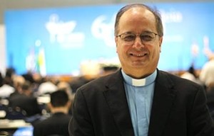 No jubileu das comunicações Pe. Bantu entrevista Dom Valdir presidente da CNBB
