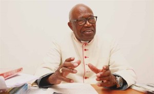 Violação do acordo de bicesse, cidadãos continuam a pagar com sofrimento, afirma D. Kamwenho
