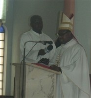 2º Domingo de Pascoa Bispo Auxiliar de Luanda pede orações para as vítimas das chuvas