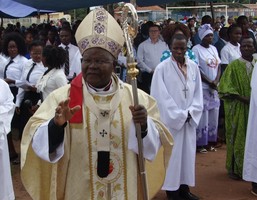 Jovens nunca abandonem Cristo apela Dom Benedito