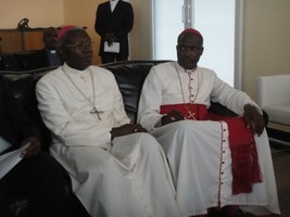 Núncio apostólico de visita a Arquidiocese do Lubango
