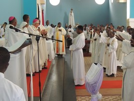 “ Sacerdote é a essência da Eucaristia” afirma Dom Queiroz