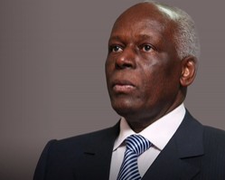 José Eduardo dos Santos nega ter deixado cofres do país vazios