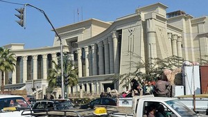 Justiça egípcia adia decisão sobre legalidade da comissão constituinte