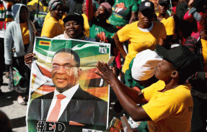 Zimbabwe vai a votos sem Mugabe pela primeira vez em 38 anos