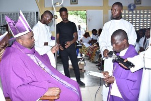 Comunidade de Santos Mártires na Diocese de Cabinda recebe novo pároco