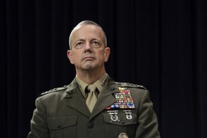 Obama suspende designação de Allen como comandante da OTAN