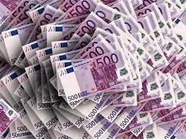 Euro substitui dólar nas operações bancárias em Angola