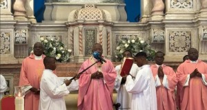 Assistência aos mais necessitados, D. Filomeno encoraja as acções da pastoral social em Luanda