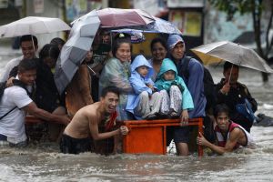 Tempestade tropical 'Trami' causou oito mortos nas Filipinas