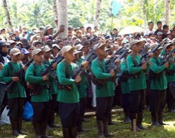 Filipinas espera retomar negociações com os comunistas