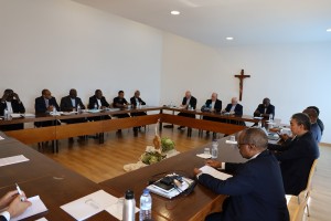 Bispos lusófonos questionam legislação que “atenta” contra princípios de acolhimento e integração