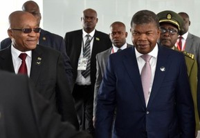  Angola e África do Sul assinam acordos de supressão de vistos para passaportes ordinários