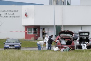 Fuga espectacular de prisão francesa deixa Interpol em estado de alerta
