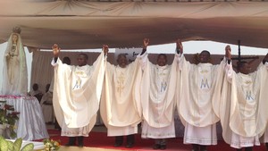 4 Jovens deram o sim a vida sacerdotal na diocese do Sumbe 