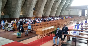 Restos mortais do Pe. Hamuyela já repousam no Campo Santo