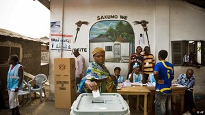 Resultados provisórios no Gana apontam para presidencial renhida 