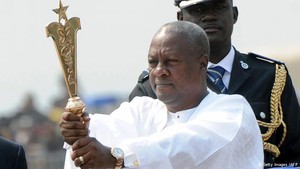 Novo presidente do Gana toma posse