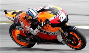 Honda com Pedrosa e Stoner domina sessões livres