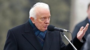 Morreu Shevardnadze, um dos obreiros do fim da Guerra Fria 
