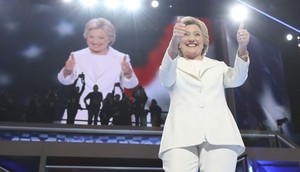 Hillary Clinton aceita nomeação a candidatura democrata