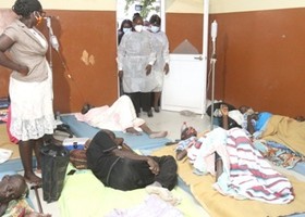 Ministra da Saúde solidariza-se com doentes do Hospital Geral de Ondjiva
