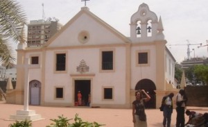 Obras no edifício do MININT provocam fissuras na estrutura do Santuário da Nazaré