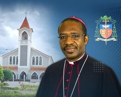 Fiéis na Arquidiocese de Saurimo homenageiam Dom Imbamba