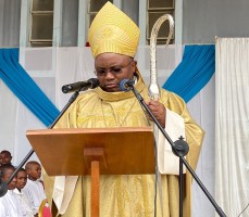 D. Belmiro apela a críticas que visam o desenvolvimento da igreja de cabinda