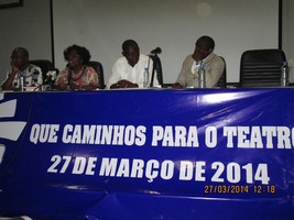 Angolanos defendem a inclusão do teatro no currículo escolar nacional 
