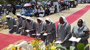 Irmãs Franciscanas ganham novas religiosas de votos perpétuos