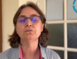 Missionaria Paulina em missão em Angola entre representantes da federação bíblica recebidos pelo Papa