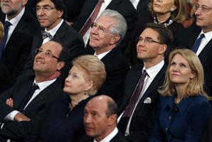 Crise na Itália atinge mercados e Europa elogia Monti