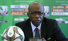Caso de corrupção na FIFA Jack Warner entregou-se á polícia